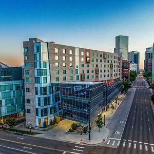 The Art Hotel Denver, Curio Collection By Hilton